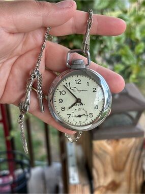 Vintage Ingraham Pocket Watch - Classic White Dial working